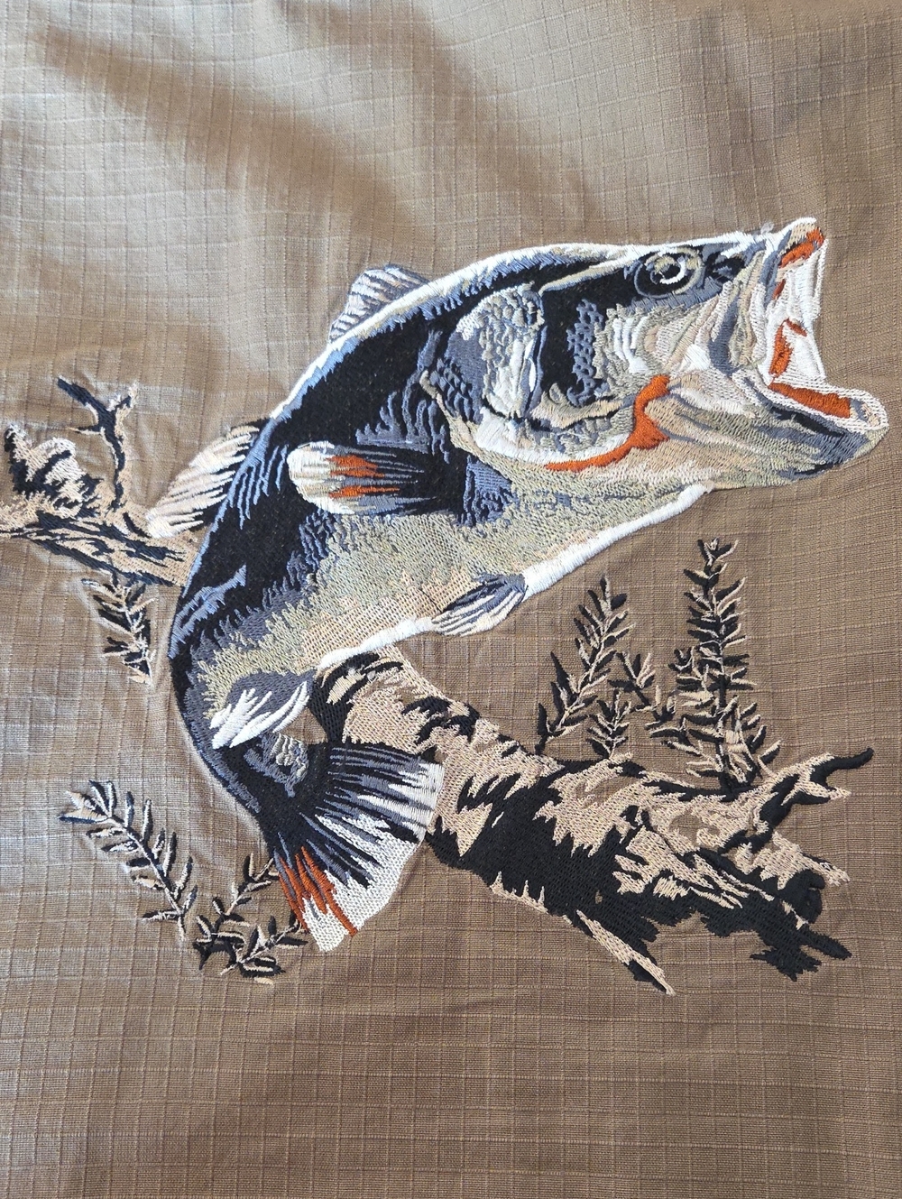 Guide Series Men's Ripstop Short Sleeve Embroidered Fish Shirt  - Size XL